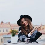 photo-1502898295-455afaf0f015