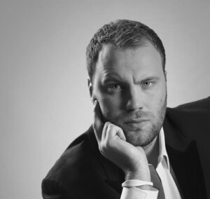 477416_422641617764488_1617433408_o