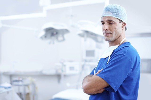 doctor-gfbc04cdb2_640
