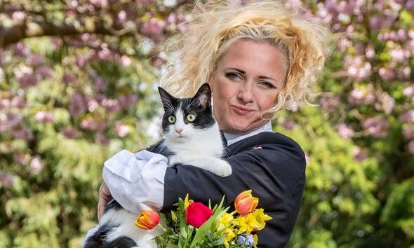 cat news london woman marries landlord eviction 4037862