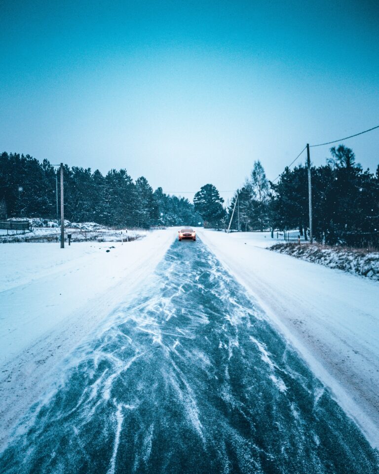 markus-laanisto-W6mWkU5NdIk-unsplash