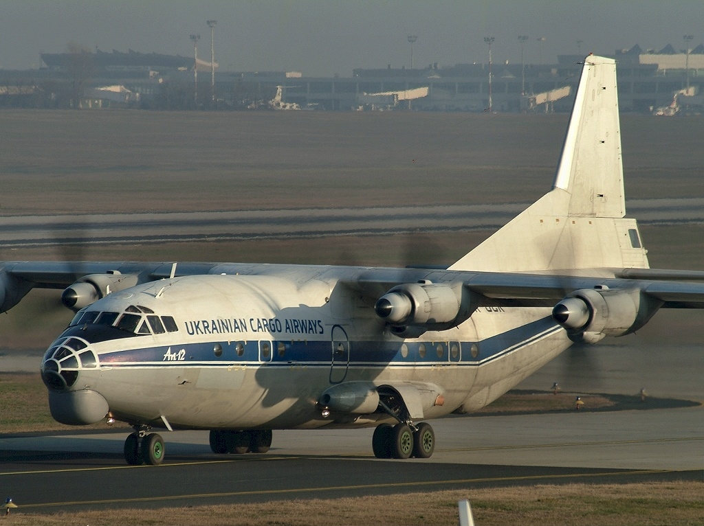 Antonov An 12BK Ukrainian Cargo Airways AN0473561