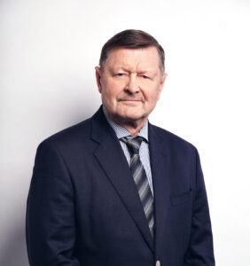 Andres-Opik_072_T-VEEBI2400-e1547284765319