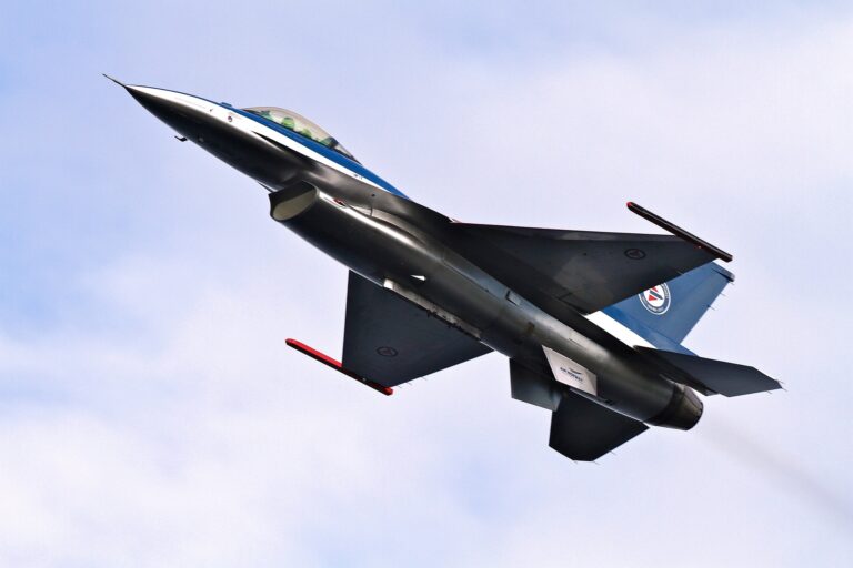 f-16-ge939b2fd0_1920