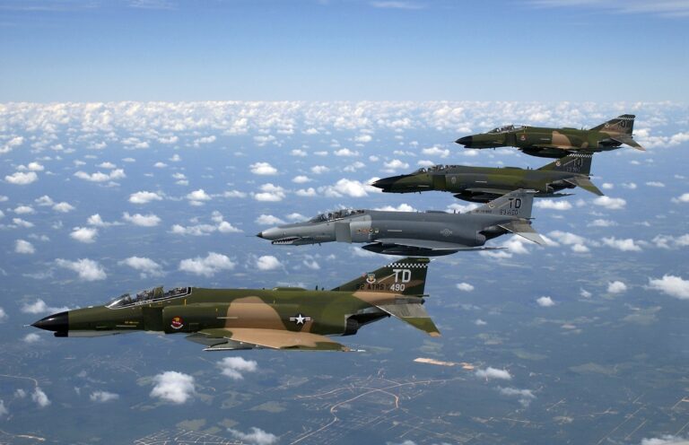 fighter-jet-60528_1920