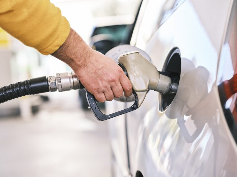 fuel-g13b01e69f_1920