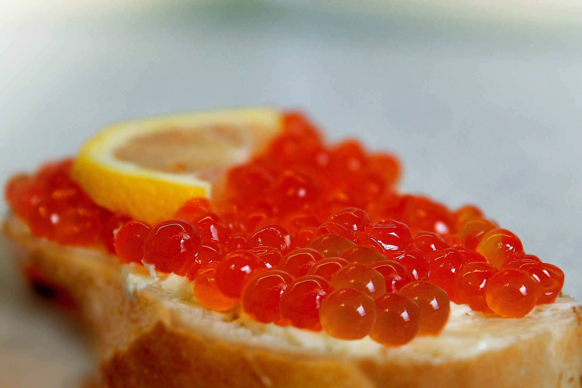 red caviar g0015bde41 1920