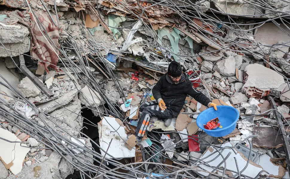 Kokku varisenud hoone Adiyamanis. Autor/allikas: EPA/ERDEM SAHIN/Scanpix