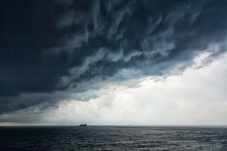 thunderstorm-gb54f21885_1920