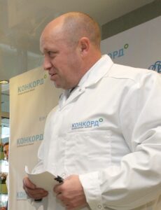 Yevgeny_Prigozhin_at_his_Concord_food_catering_factory_02