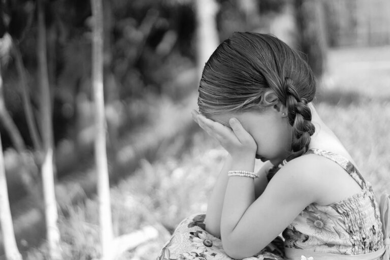 sadness-1325507_1280
