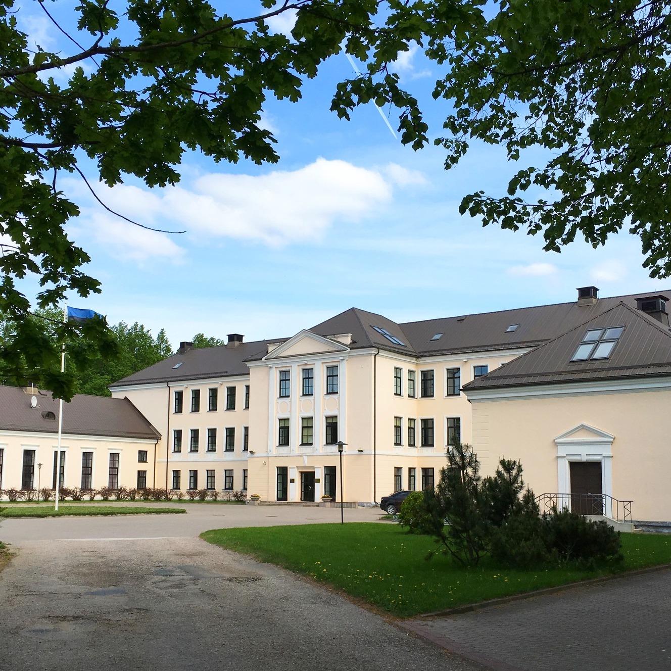 280382914_10159064291428143_4182011071663466060_n