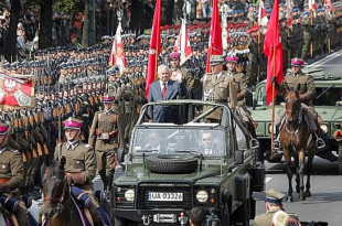 Polish president with army