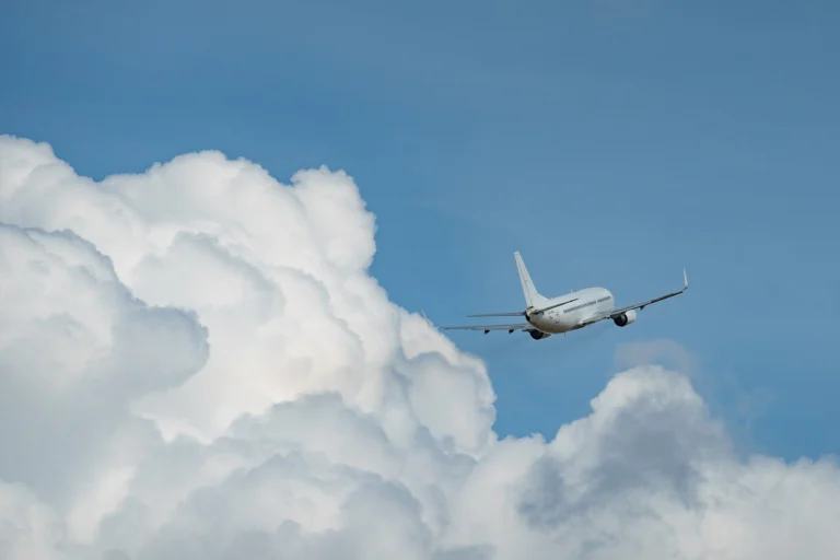 airplane-g277c3f0bc_1280