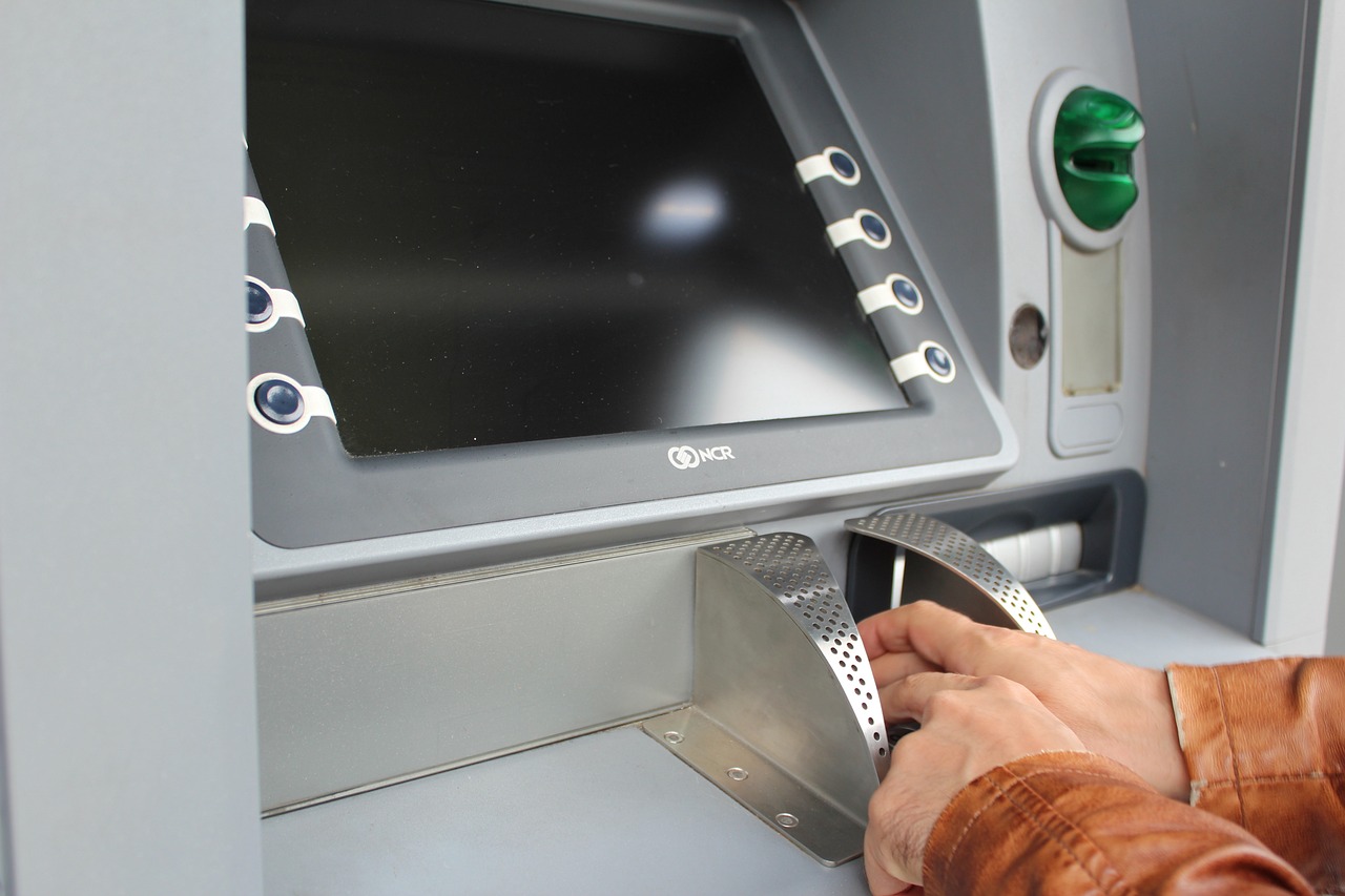 atm-g561ec085a_1280
