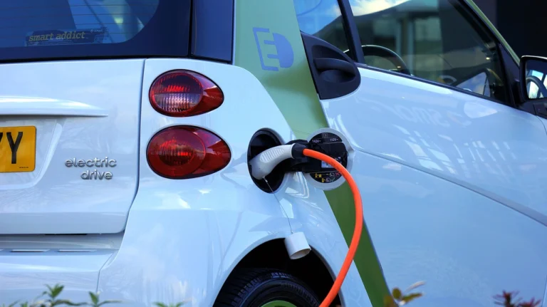electric-car-g26a5b86d9_1280