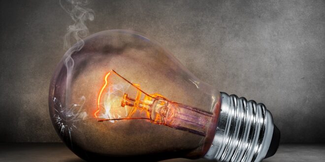 light bulb gdf8fce945 1280