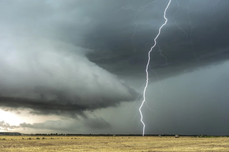 lightning-gfb6c324fa_1280