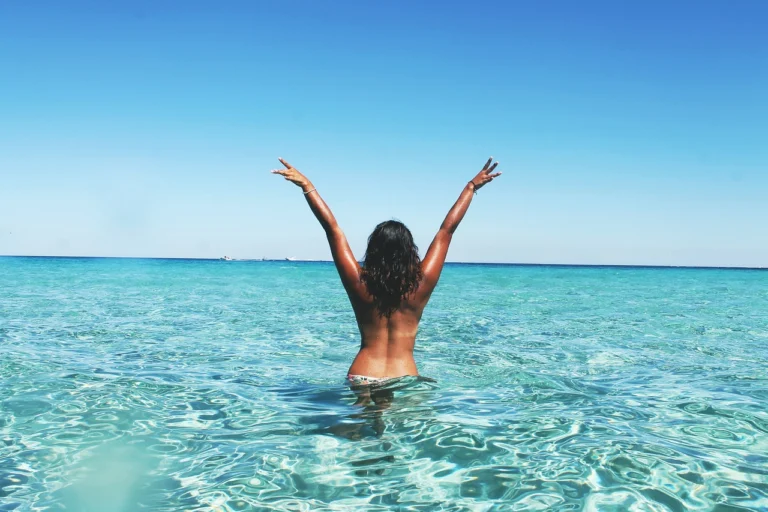 woman-g56f528d2e_1280