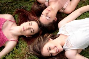 women-g4014ff4b0_1280