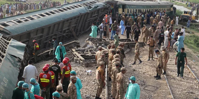 71ogpvag pakistan train accident afp 625x300 06 August 23