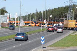 Level crossings in Jarvevana street