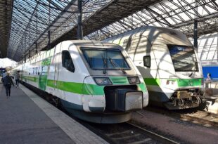 Trains Helsinki Central Station 2019 12