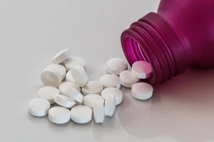 pills-gfb905a621_1920
