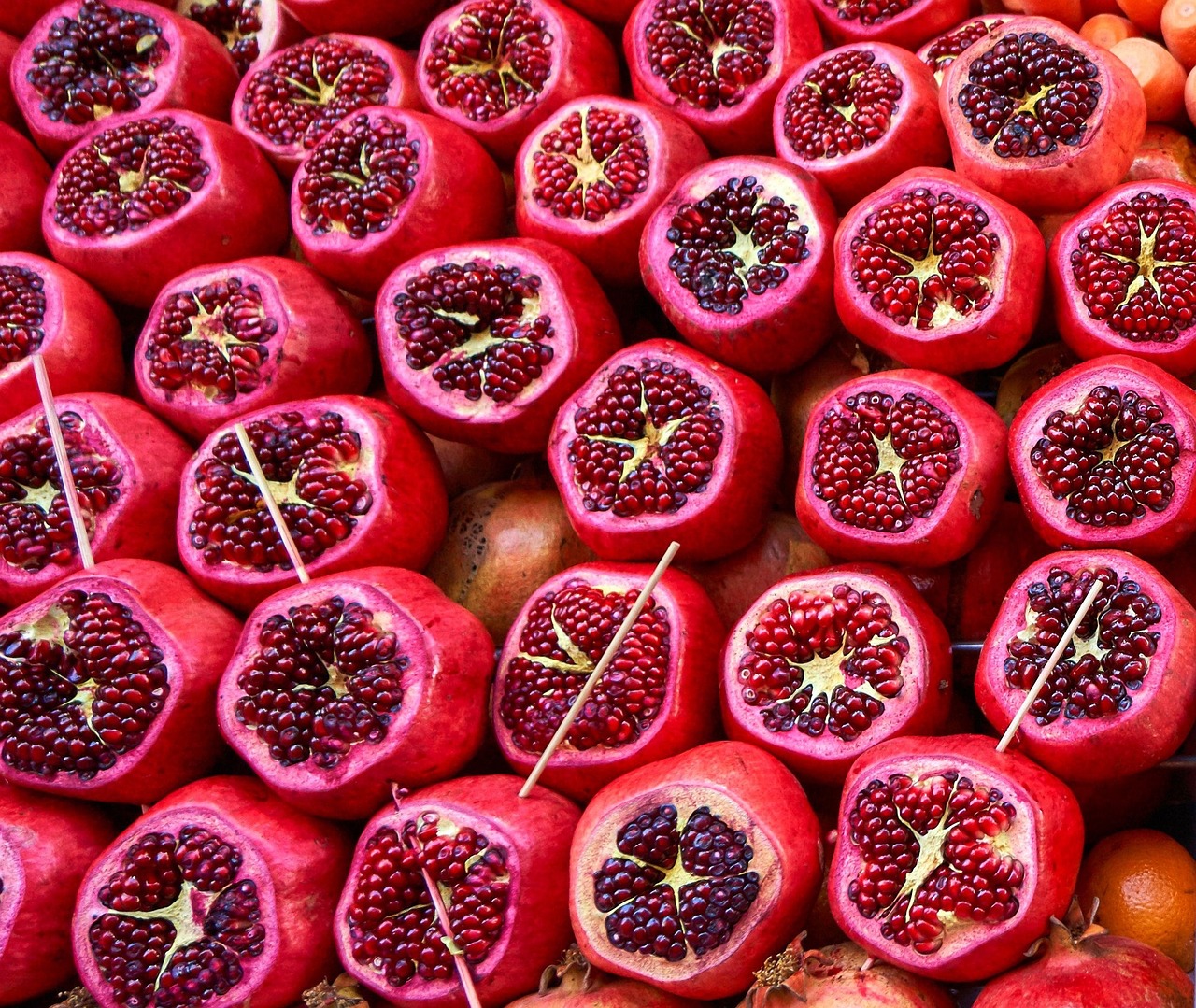 pomegranate-g9c3f6b74f_1280