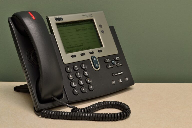 telephone-1223310_1280