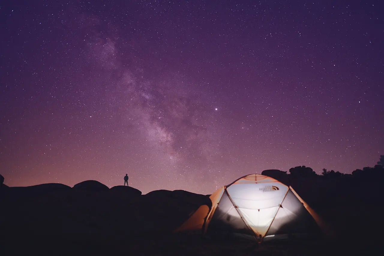 tent-g37ec7f897_1280