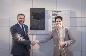 53220011583_a187952114_c