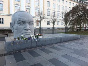 Konstantin_Päts_pea_02