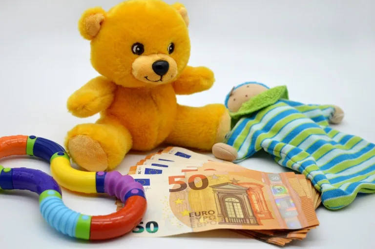 money-7729796_1280