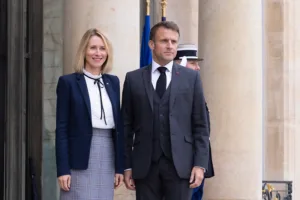 53266278072_e3a6cc4064_c