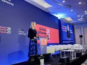 53286569501_fac4b8070f_w