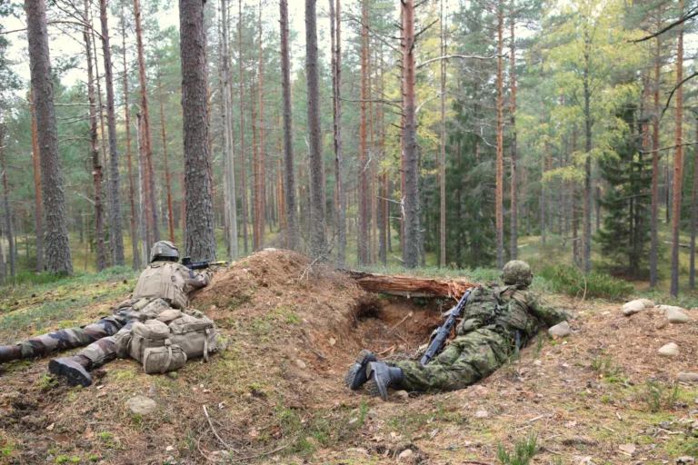 sõdurid