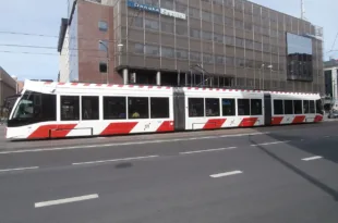 Tram 506 at Danske Bank Tallinn 31 August 2015