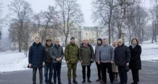 Riigikaitsekomisjoni liikmed kulastasid diviisi scaled 1