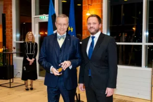 53504491841_09fc0ddafd_c