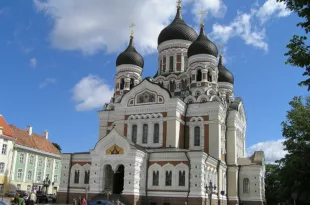 Alexander Nevski Cathedral in Toompea beentree