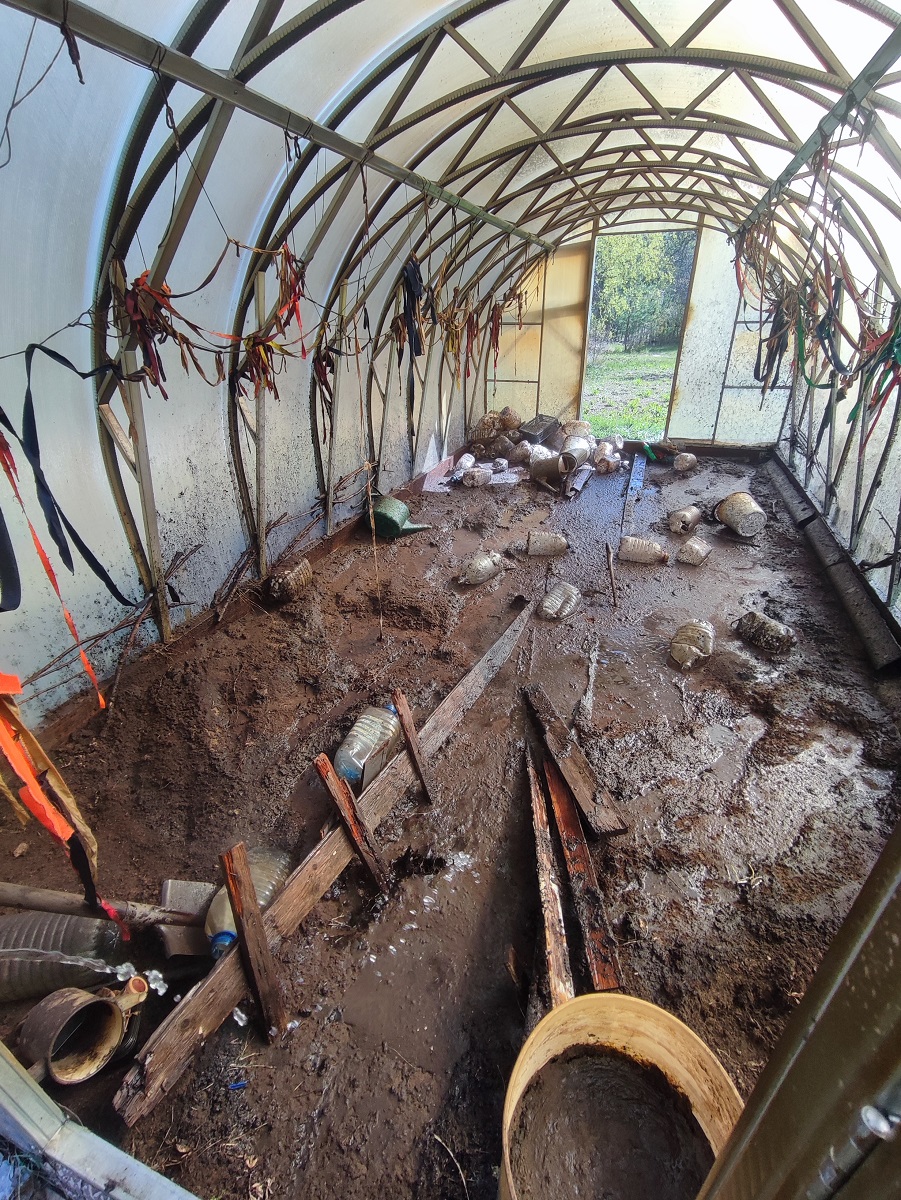 Oru_kasvuhoone_turvas_08.05.24