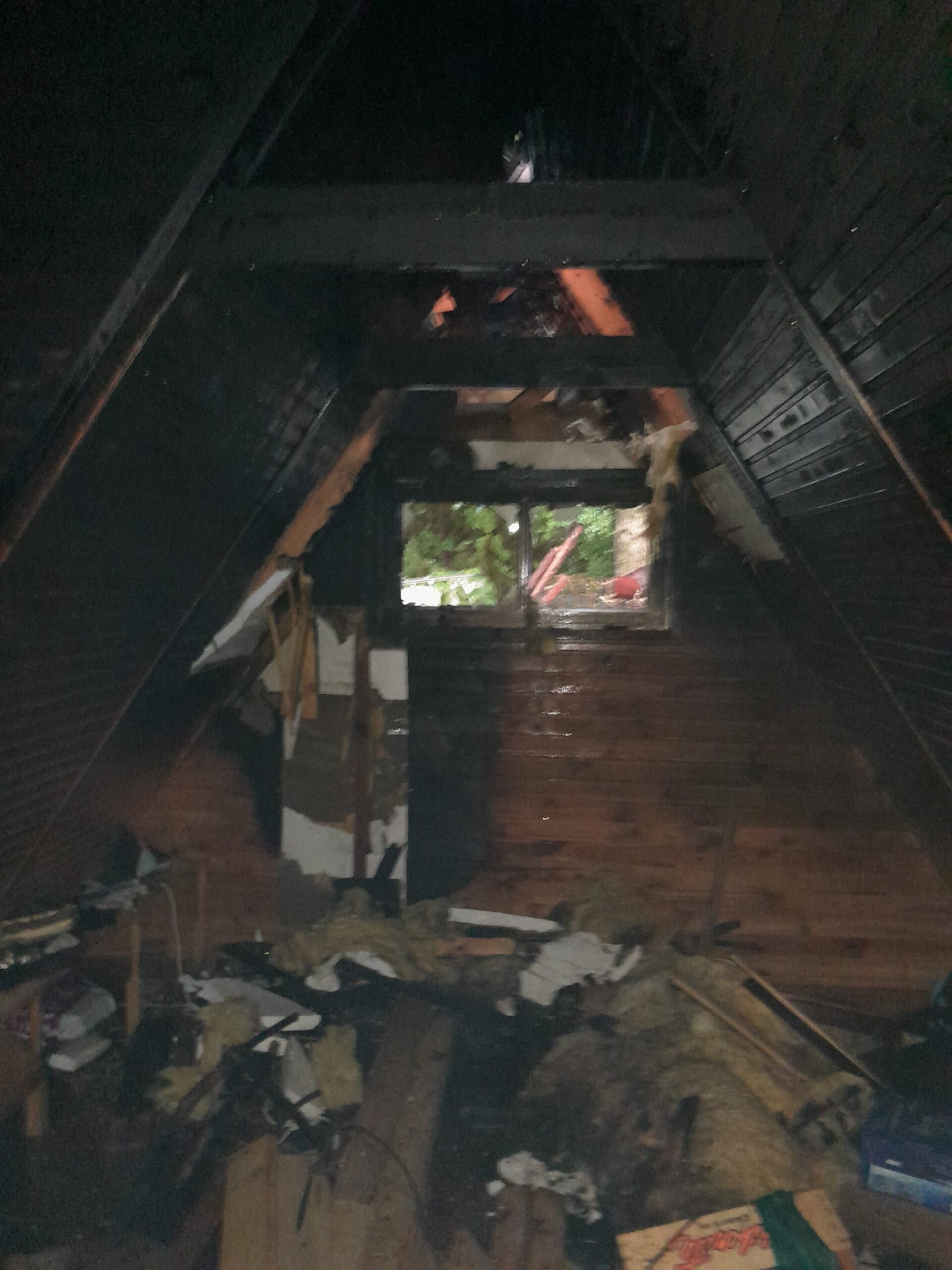 Põlva vallas läks maja põlema 1 põlva, Põlenud katusealune_31.07