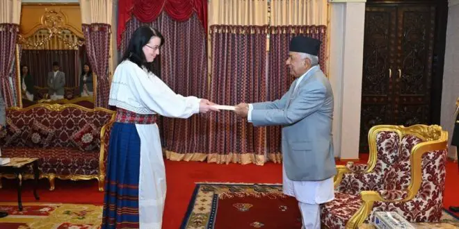 16. septembril andis Eesti suursaadik Katmandus Marje Luup ule volikirja Nepali president Ramchandra Paudelile