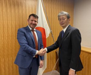 Vseviov ja asevälisminister Okano