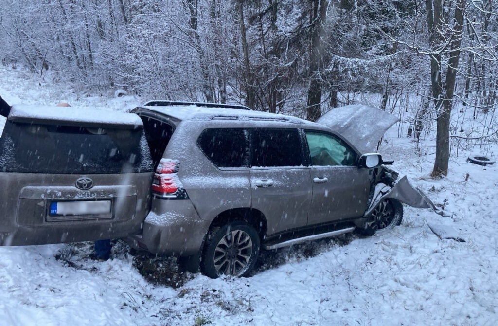 FOTOD: Kohtla-Järvel juhtunud liiklusõnnetuses hukkus inimene 7 avarii3