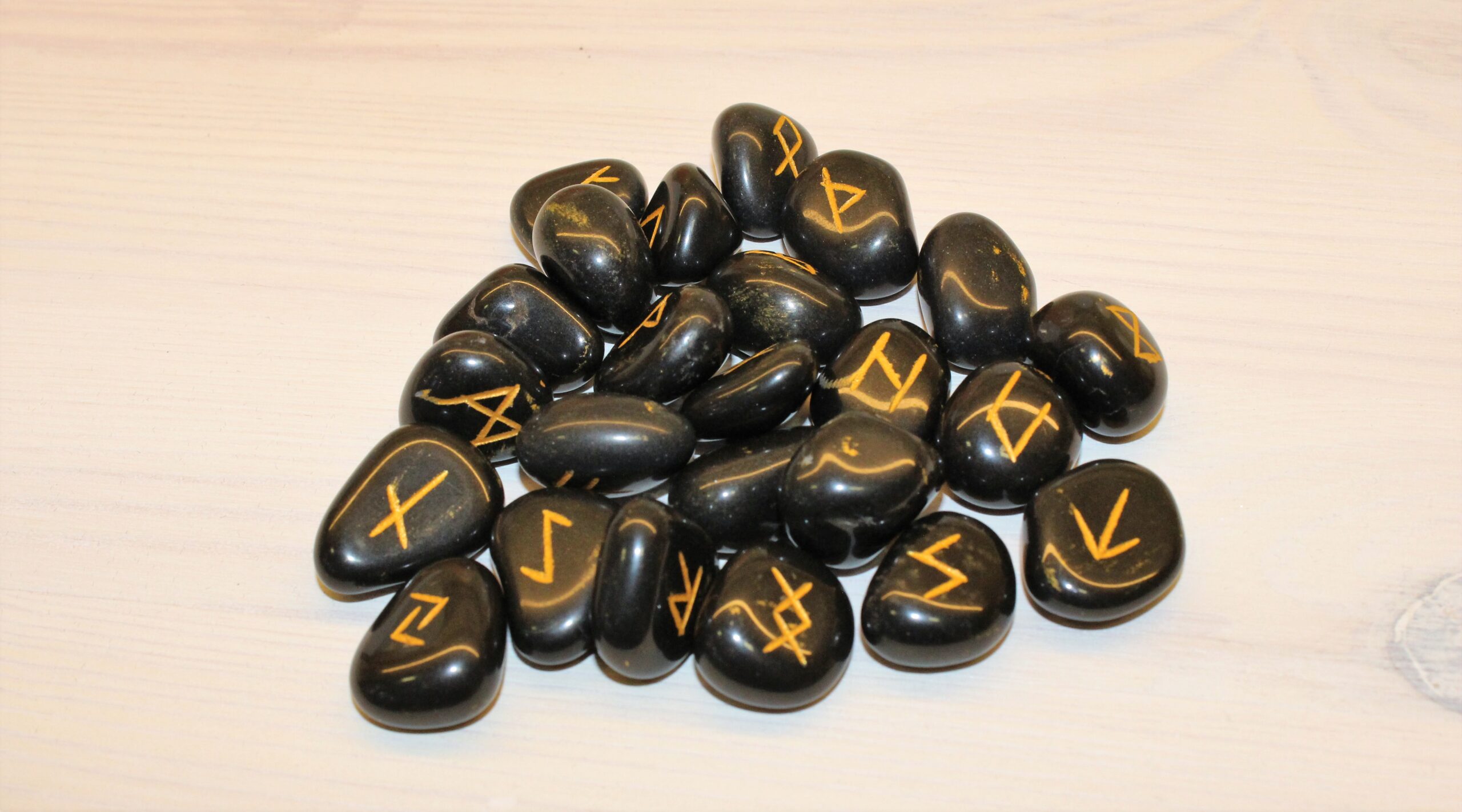 RUNE MESSAGE