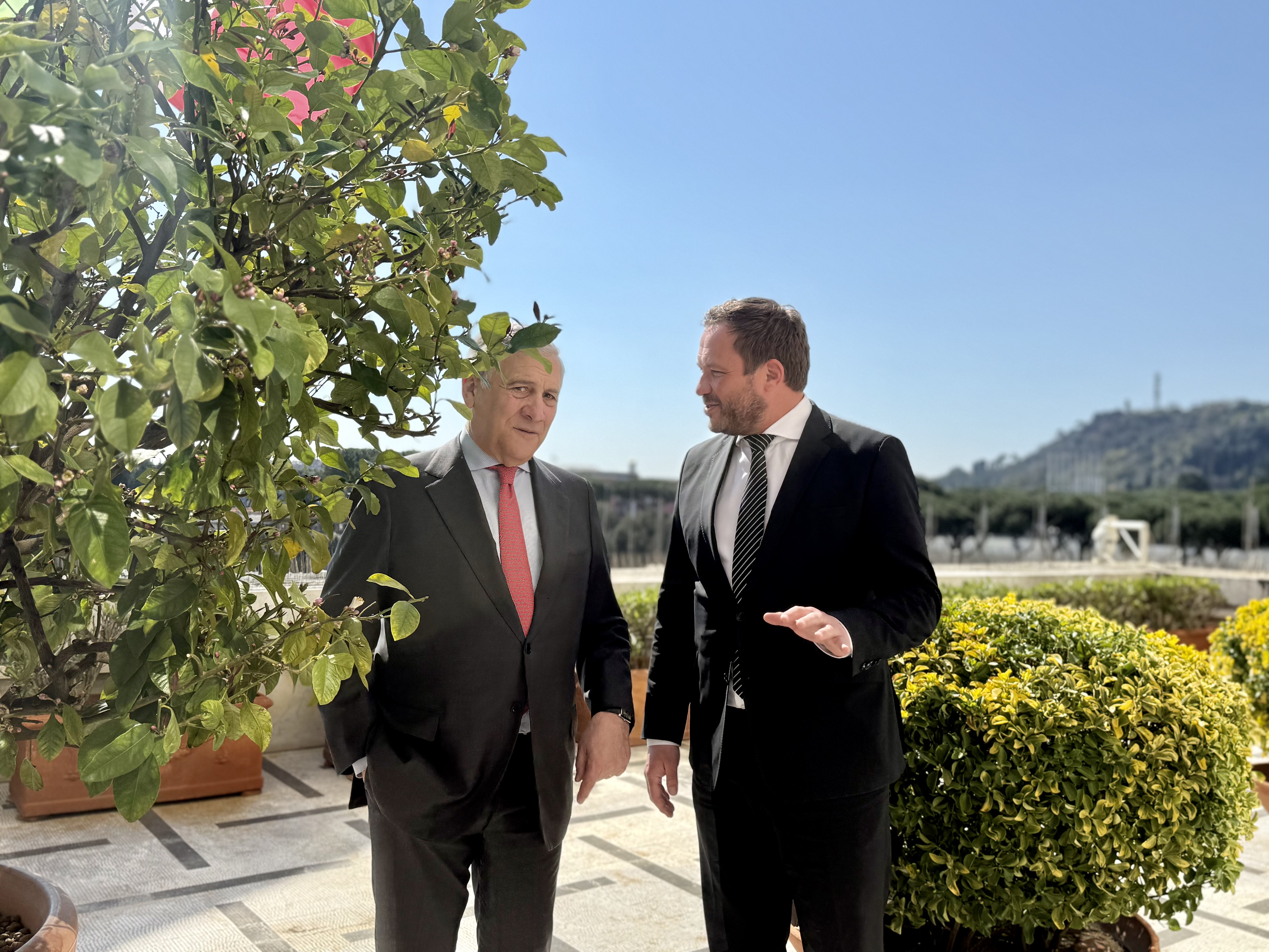Tsahkna_Tajani