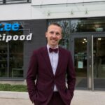 Jörgen Metsalu 1it.ee kasutatud sülearvutipoe ees